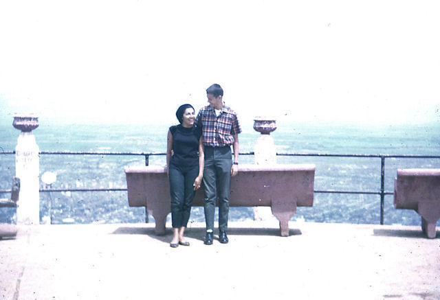 '68 Mary & Henry on El Cristo Rey Monument