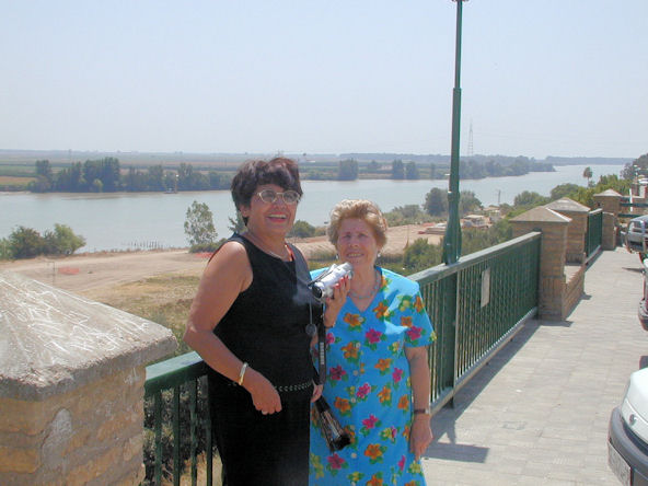 '03 with Regla's sister in Sevilla