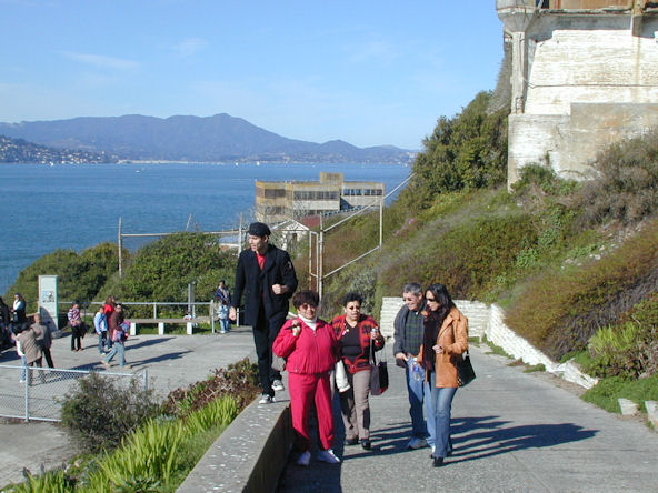 '06 trip to Alcatraz with family